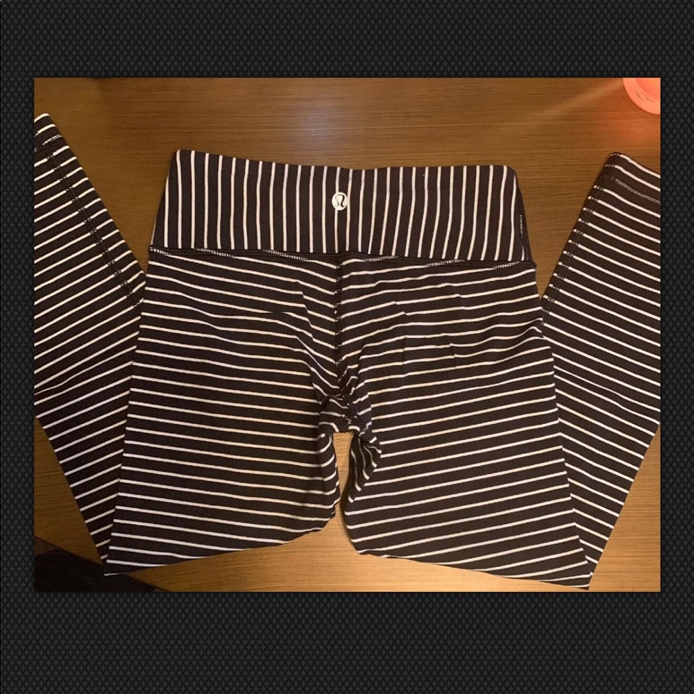 Lululemon Rare Parallel Stripe Wunder Under Crop - image 4